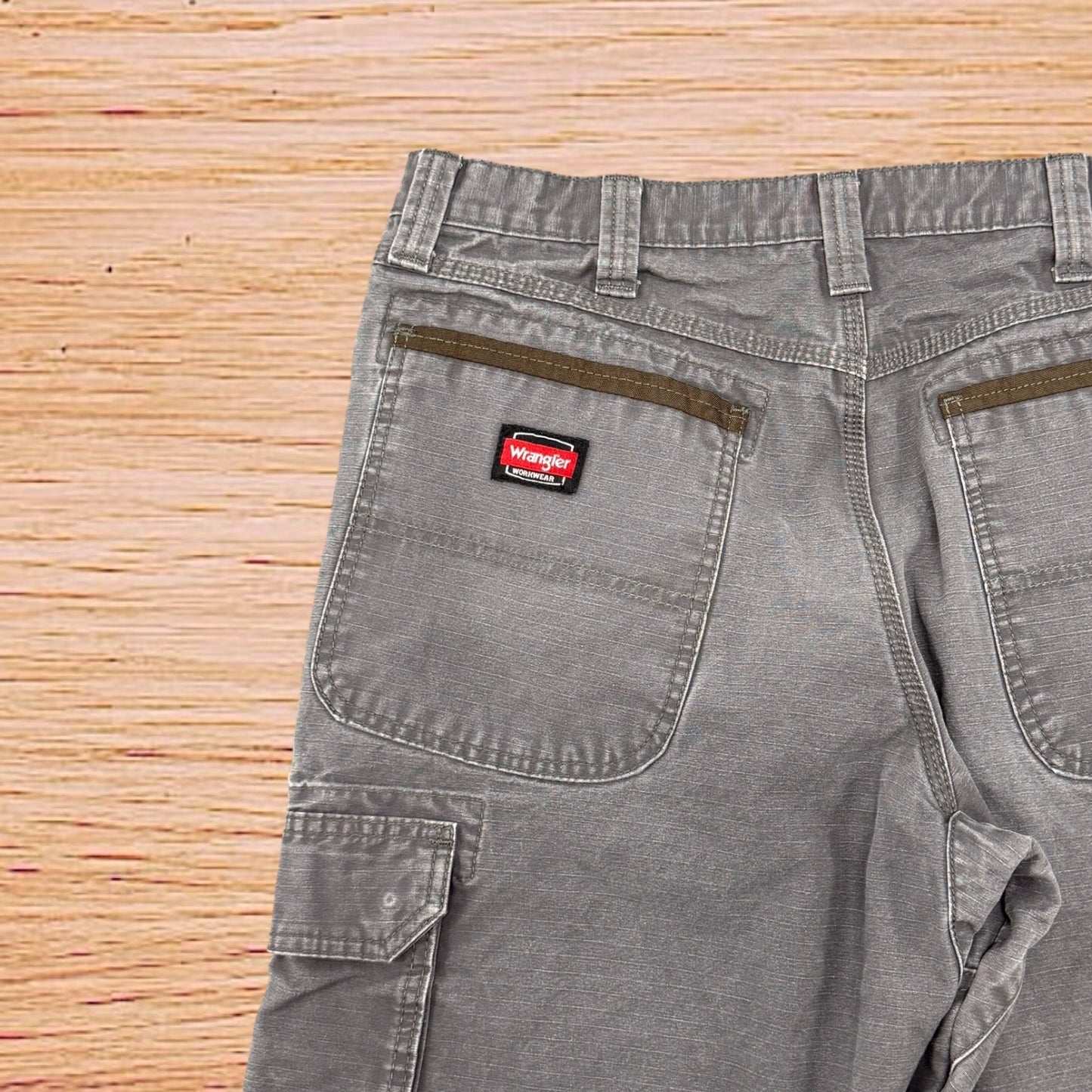 Wrangler ripstop pants (34x30)