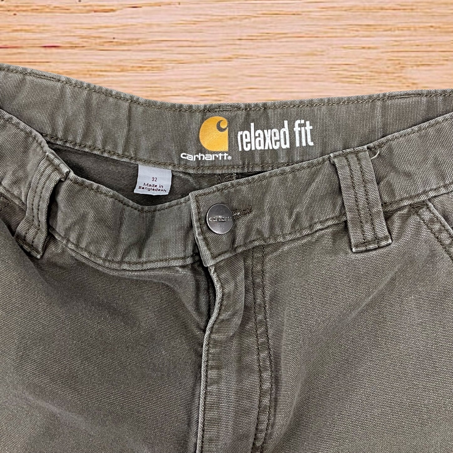Carhartt relaxed fit (30”)