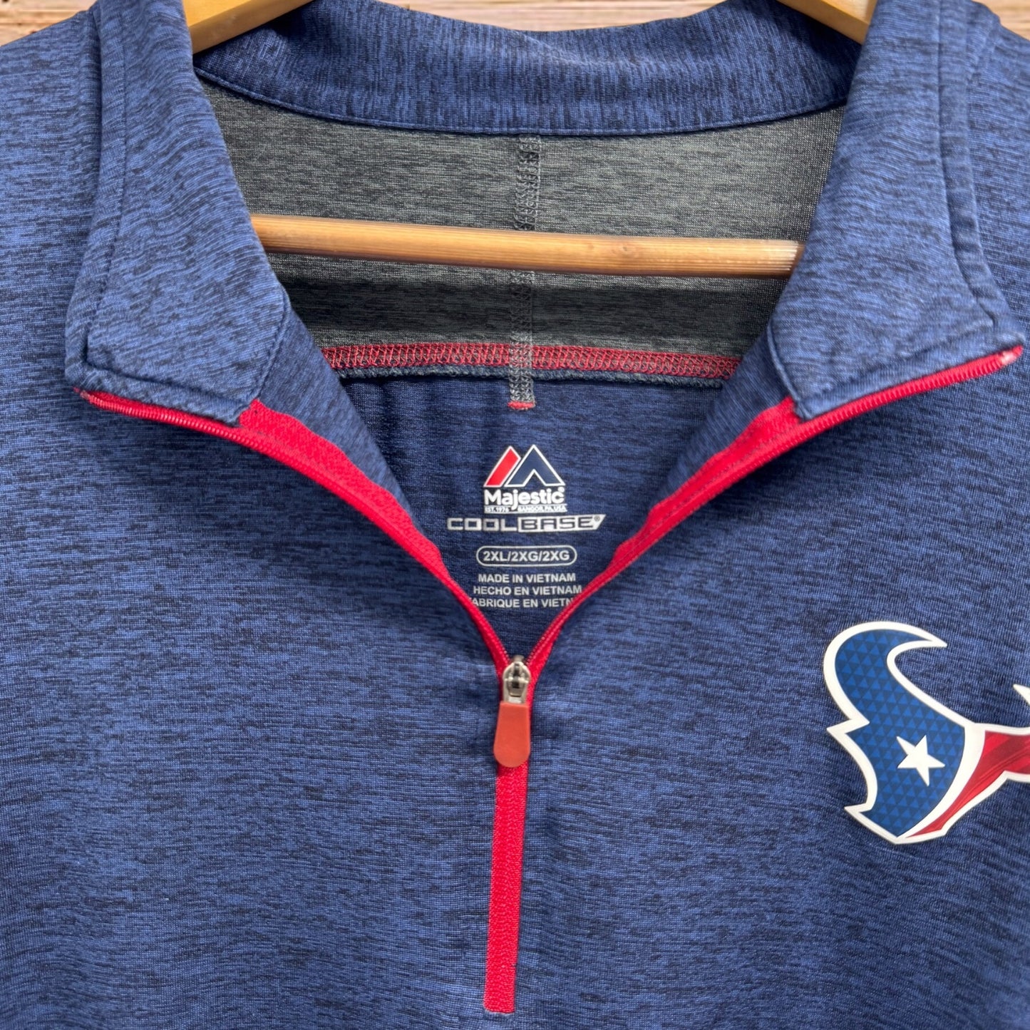 Texans 1/4 zip Majestic pullover (XL)