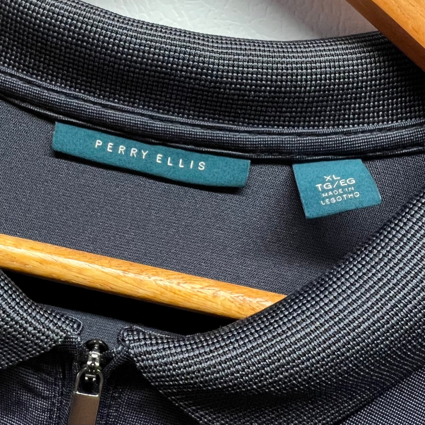 Perry Ellis Shirt (XL)