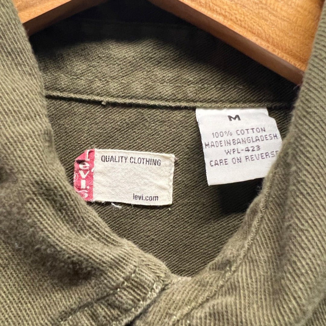 Levi’s Button Up (Large)