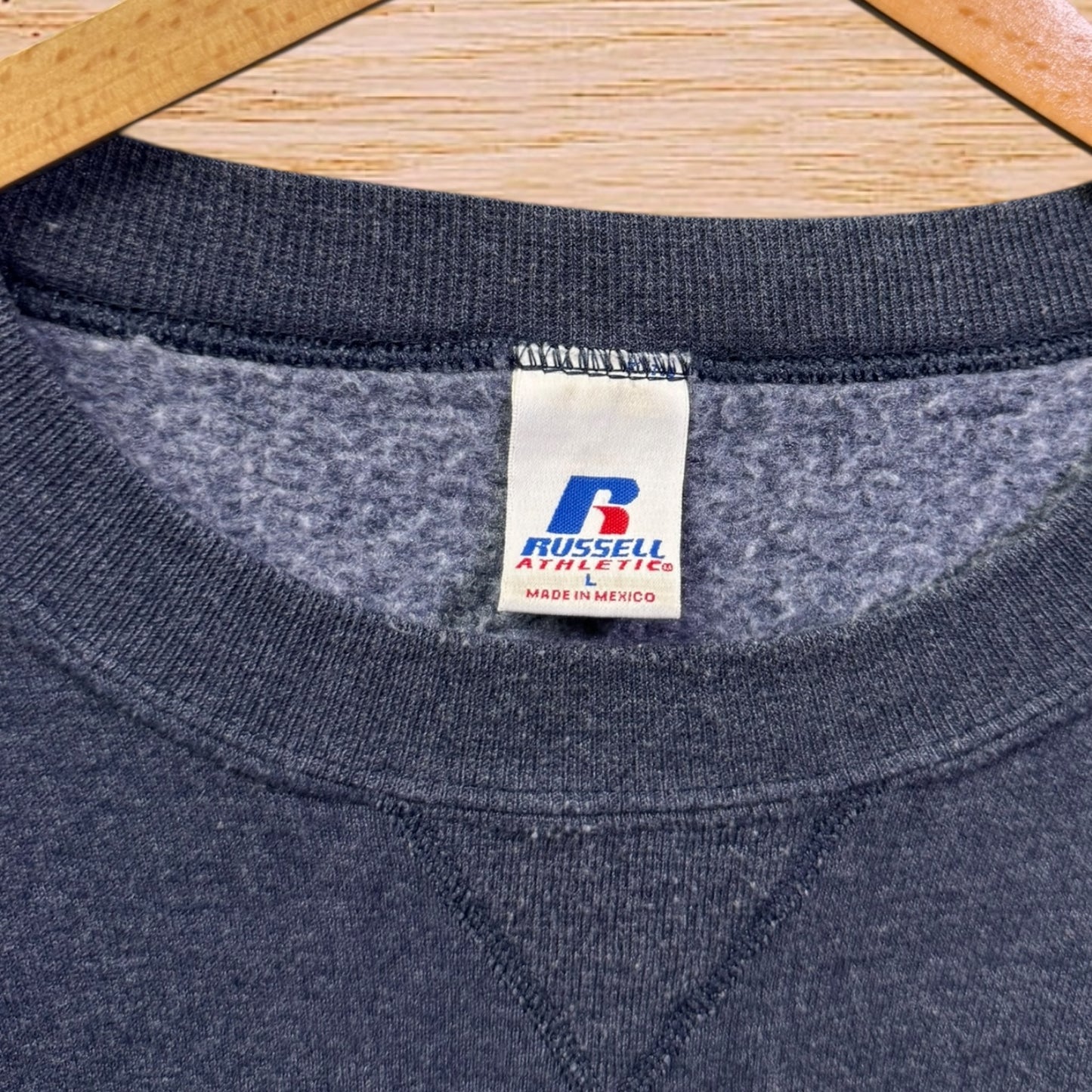 00s Russell crewneck (Large)