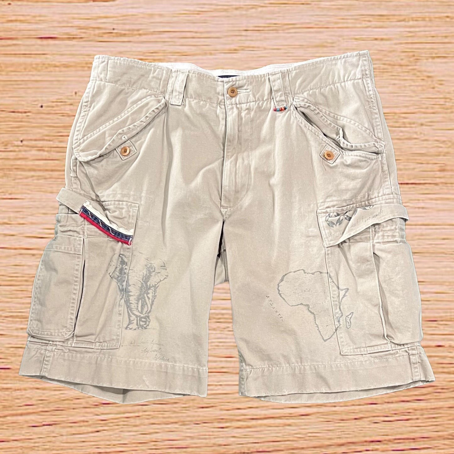 Polo Ralph Lauren cargo shorts (34”)