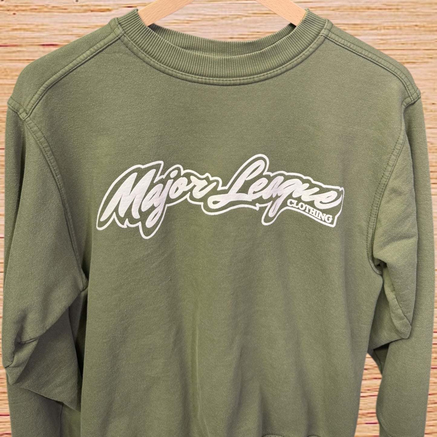 Pluma by Russell crewneck (Medium)