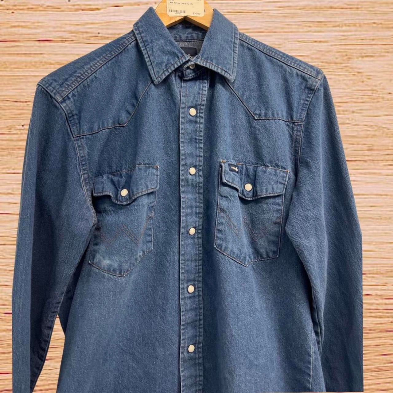 Wrangler denim shirt (Medium)