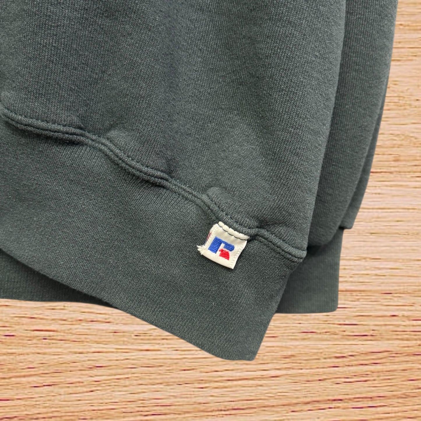 90s Russell crewneck (XL)