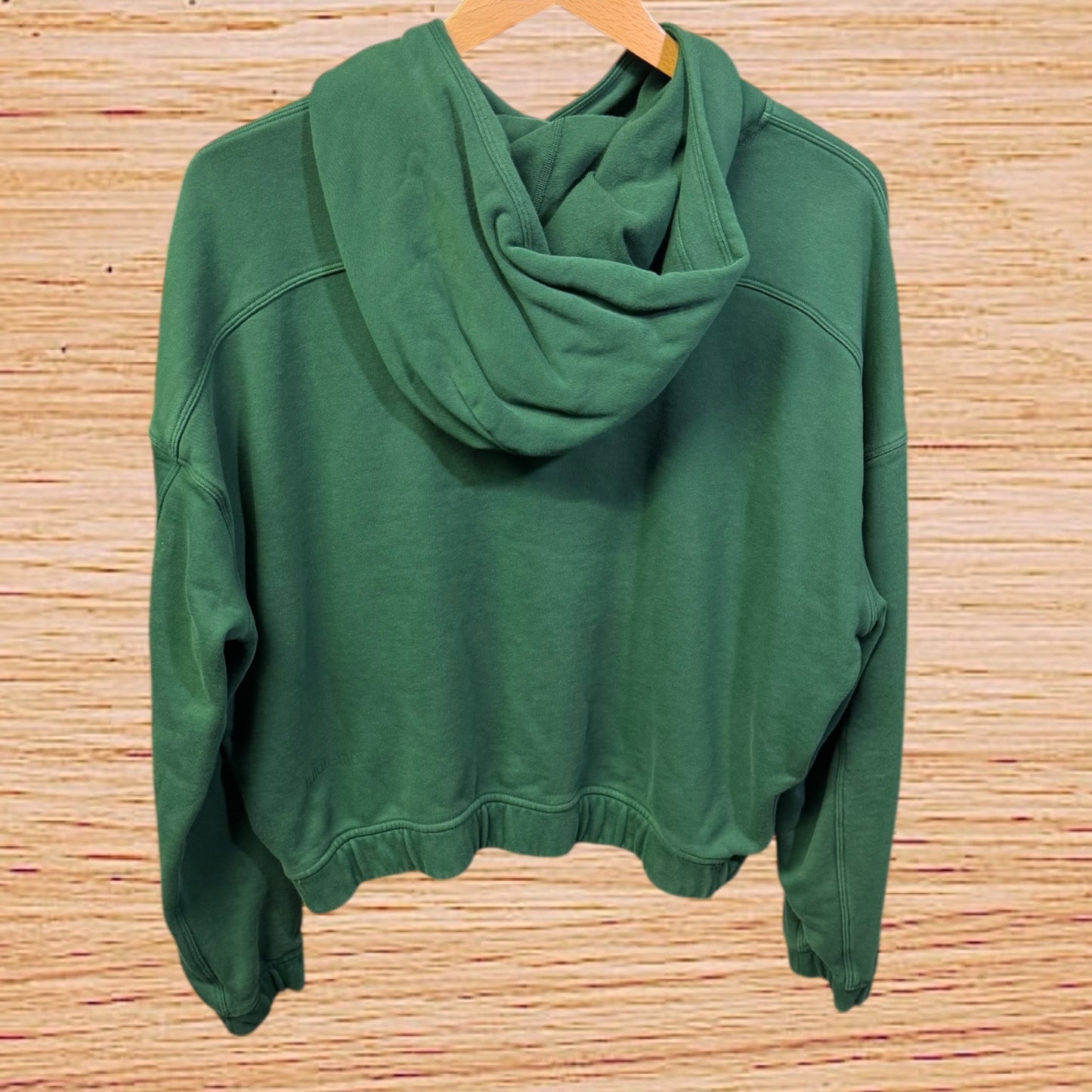 Modern women’s cropped hoodie (Medium)