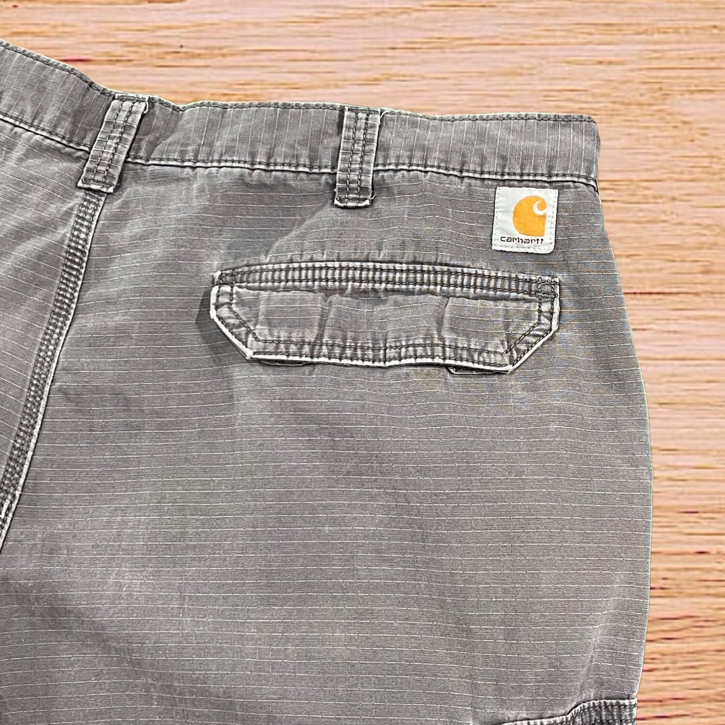 Carhartt cargo shorts (38”)