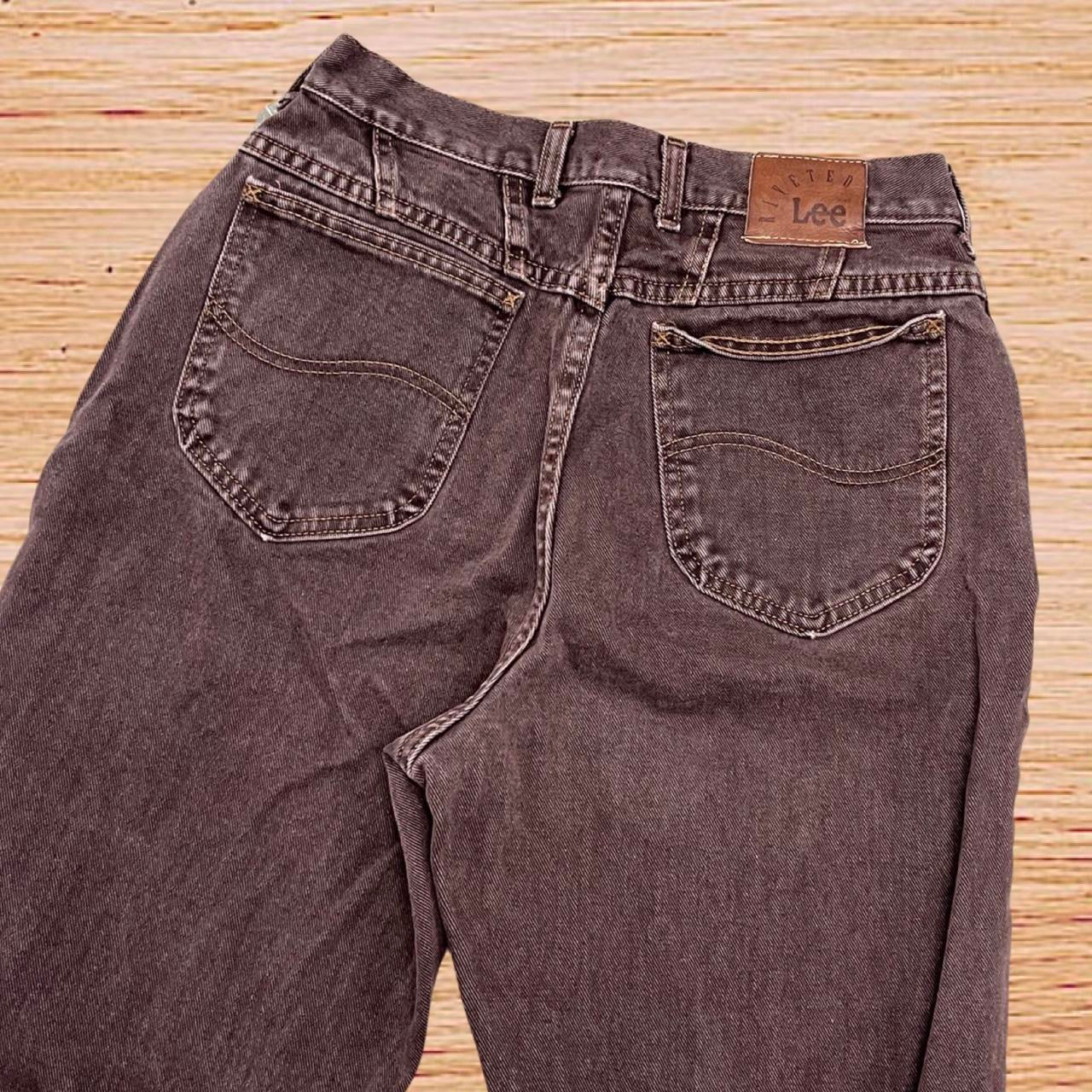 Women’s Lee riveted jeans (27x28)