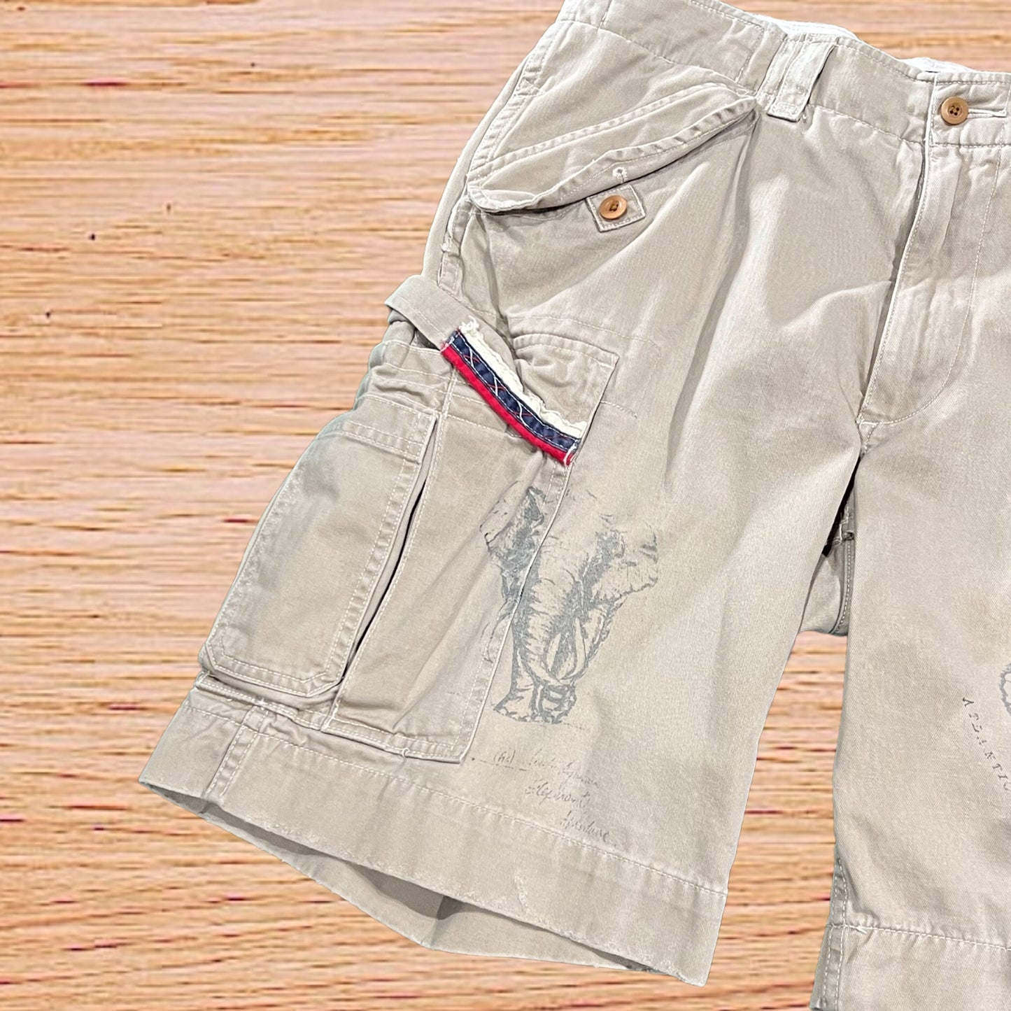 Polo Ralph Lauren cargo shorts (34”)