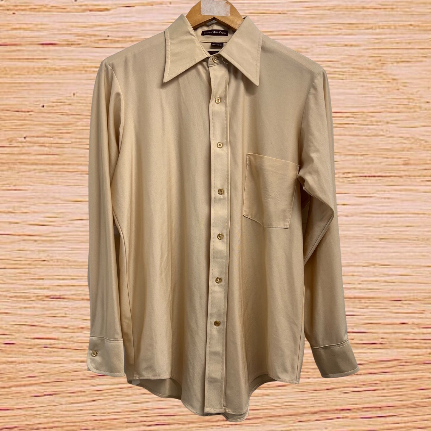 Van Huesen nylon shirt (Medium)