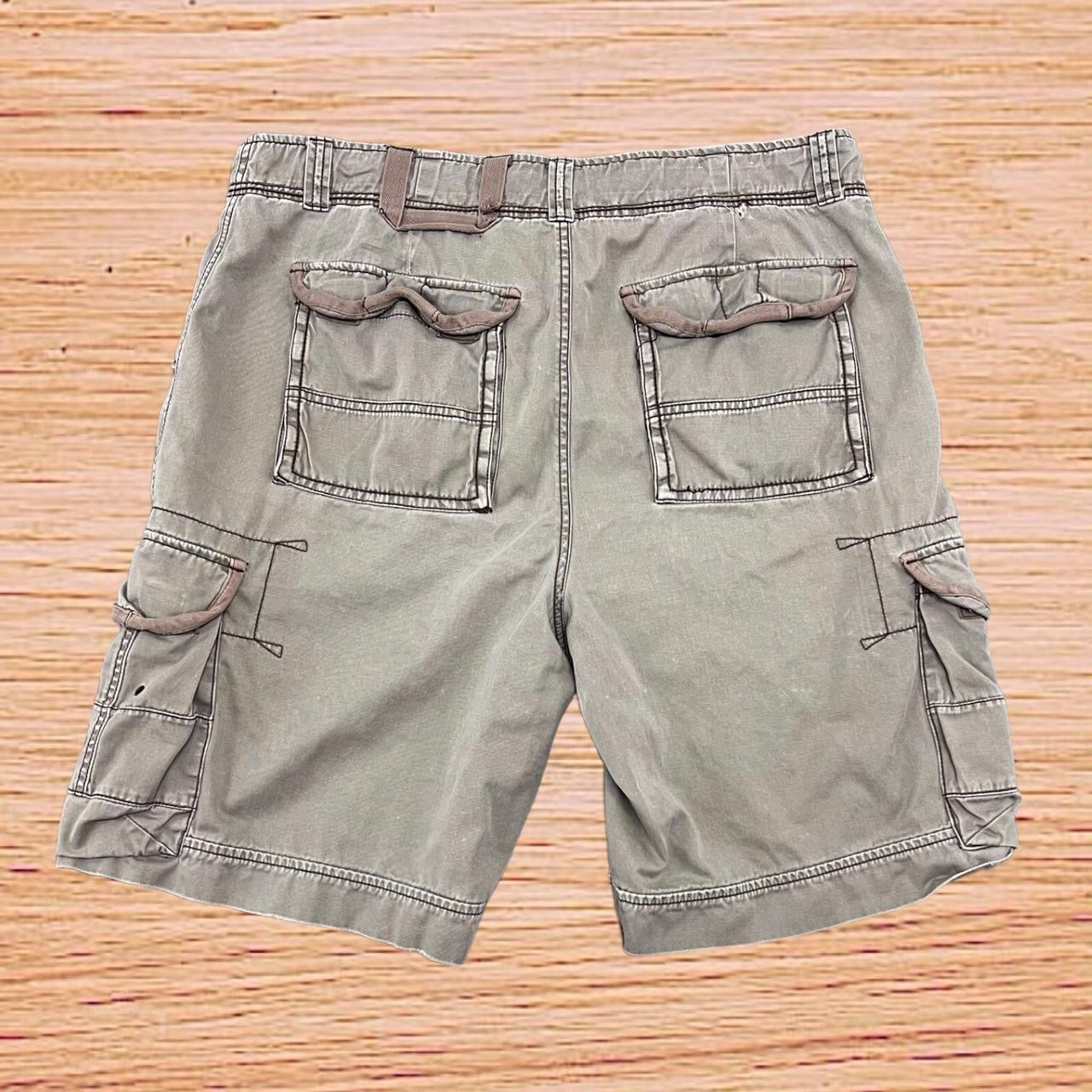 C7P cargo shorts (38”)