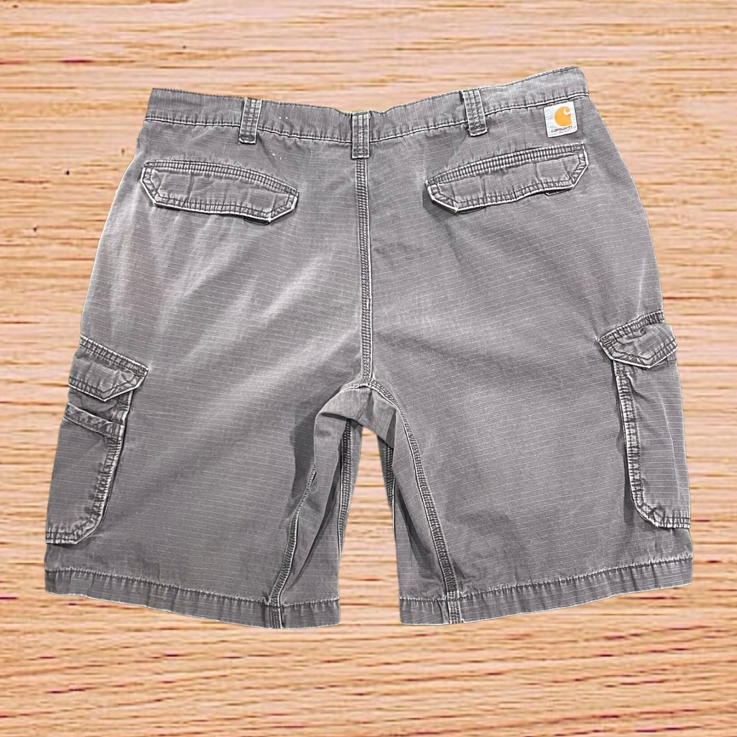 Carhartt cargo shorts (38”)