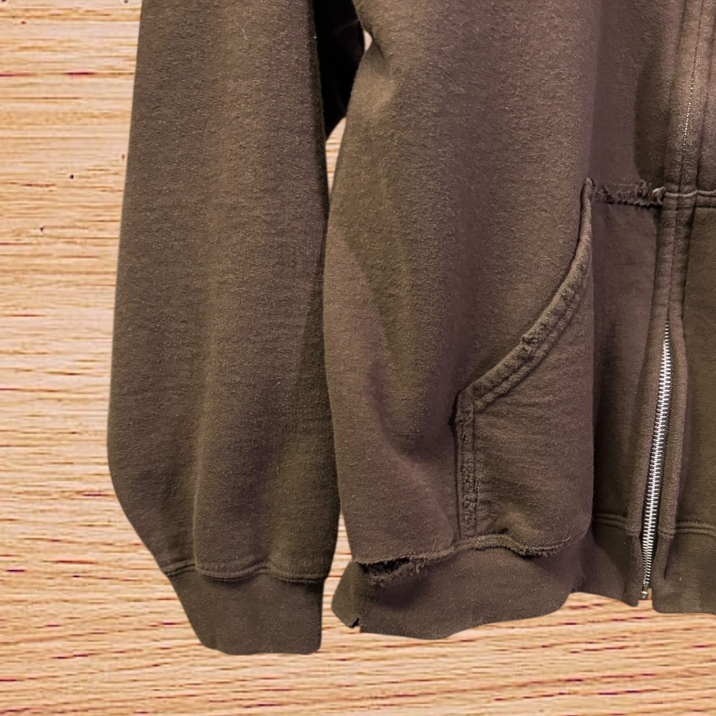 00s Gildan zip up (Large)