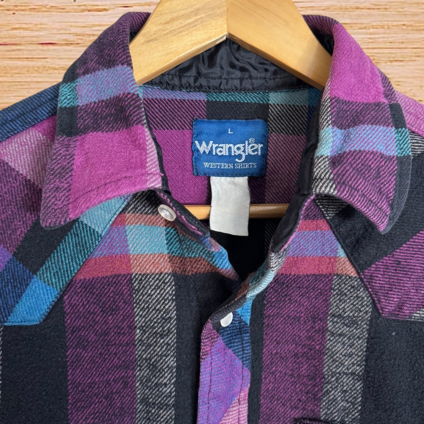 Wrangler pearl snap flannel (Medium)
